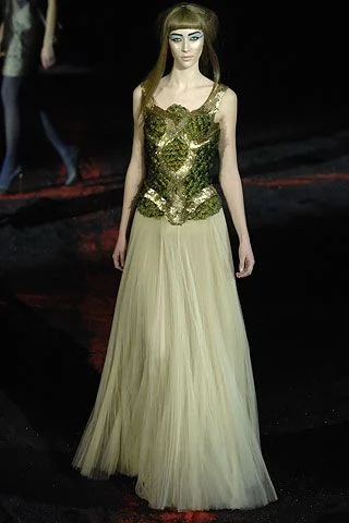Look 19
